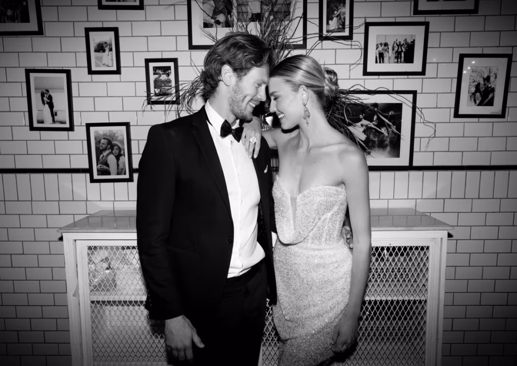 winter-wedding-couple